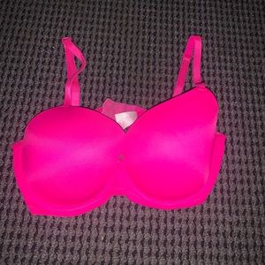 VS PINK: Hot Pink Bra